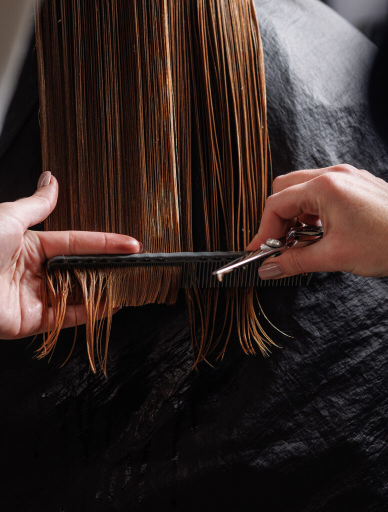 Κούρεμα μαλλιών στο Meliou Hairstylist στην Καλαμάτα